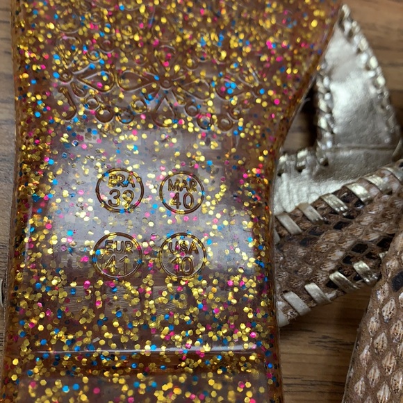 Sandals - Picture 6 of 8